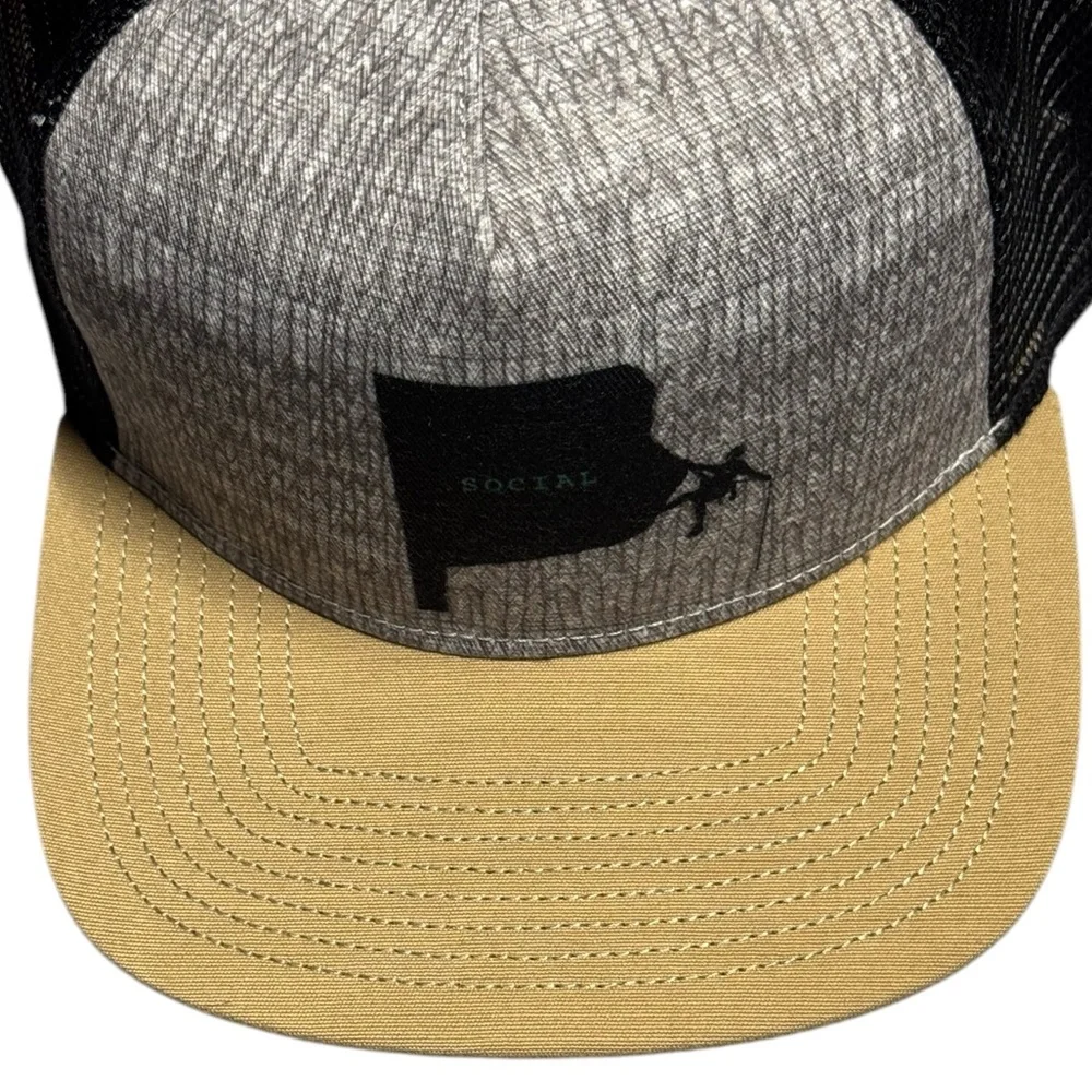 Prana Journeyman Flat Brim Trucker‎ Hat NWT Nomad Climber Mesh Gray Sustainable